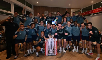 L'Arsenal vince di nuovo il titolo di Premier League dopo 22 anni!